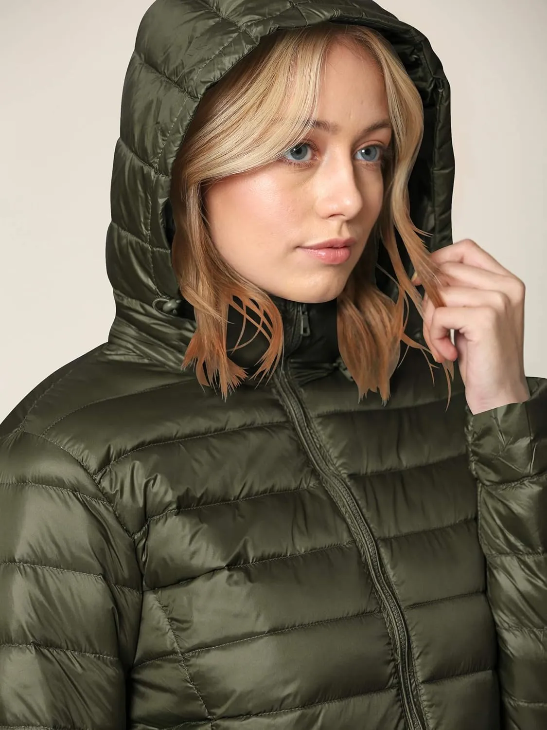 CTC Women's Ultra Light Weight Packable Down Jacket with Removable Hoodie